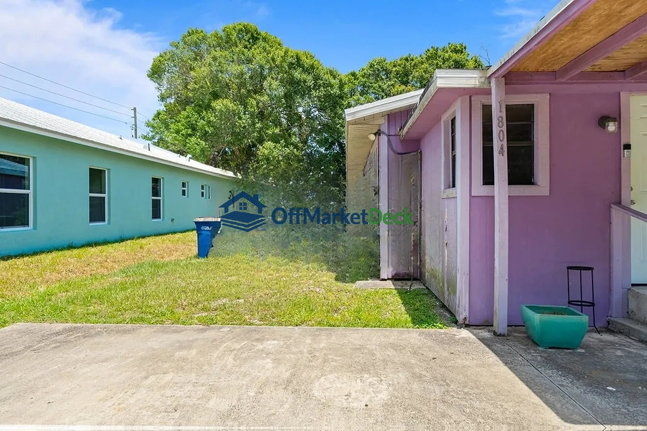 Off-market house in Fort Pierce, Florida — 3 beds, 1 bath, $175,000 — photo 8 of 8