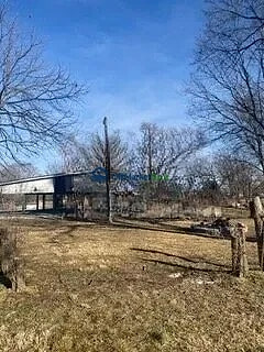 Off-market house in Joplin, Missouri — 3 beds, 2.5 baths, $469,000 — photo 6 of 8