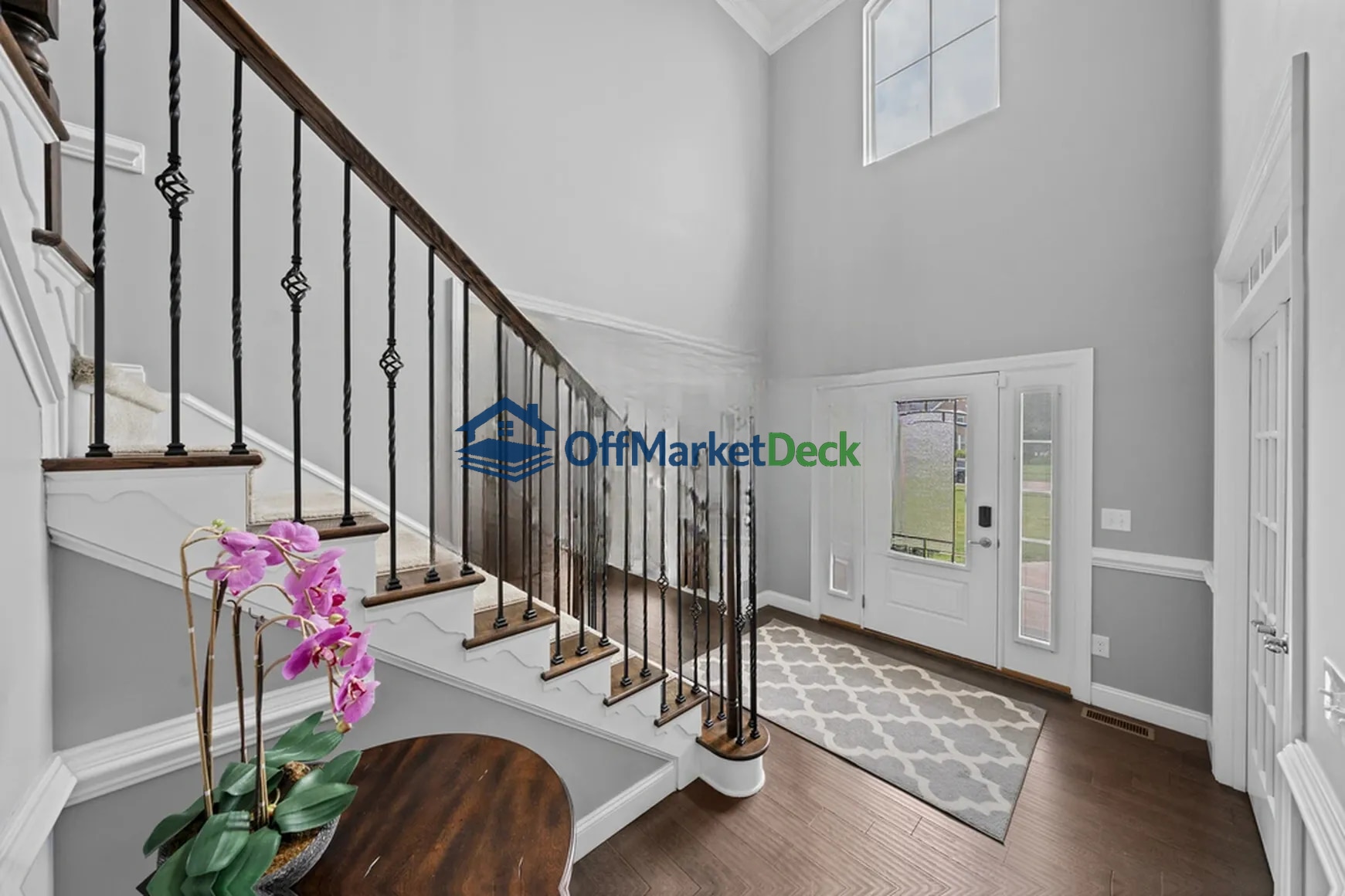Off-market house in Avon, Ohio — 4 beds, 4.5 baths, $825,000 — photo 3 of 8