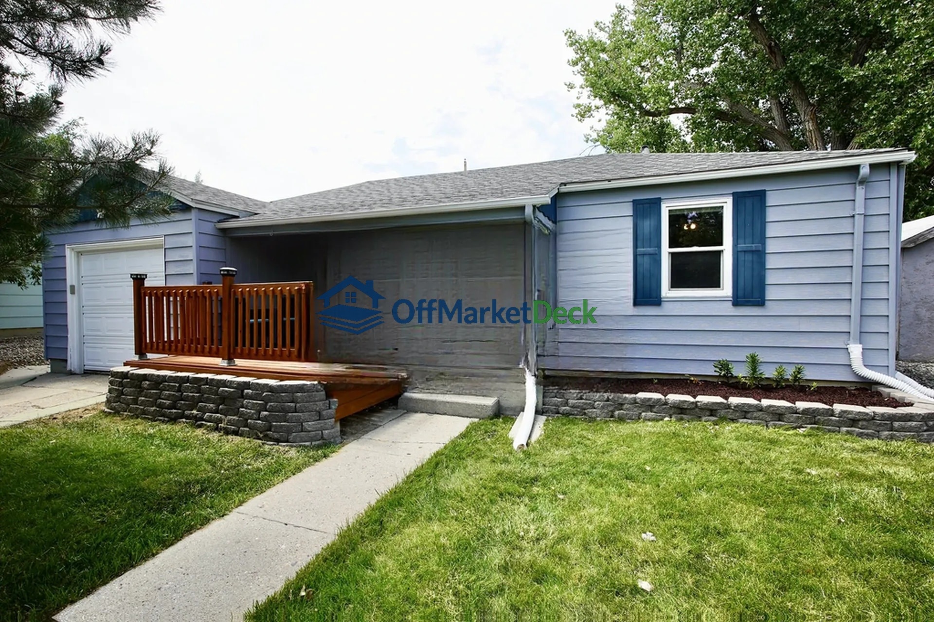 Off-market house in Casper, Wyoming — 2 beds, 1.5 baths, $230,000