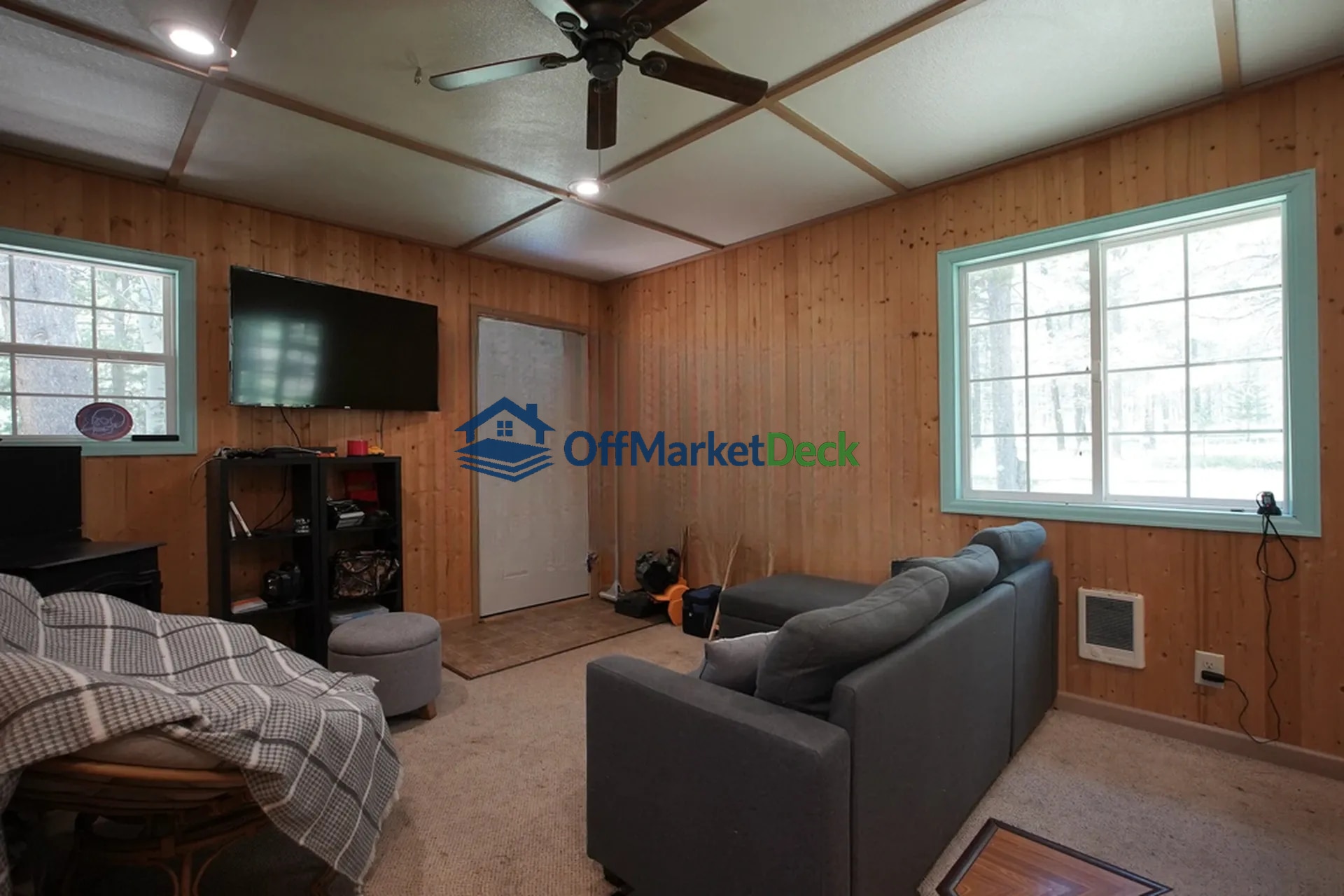 Off-market house in Casper, Wyoming — 1 bed, 1 bath, $250,000 — photo 7 of 8