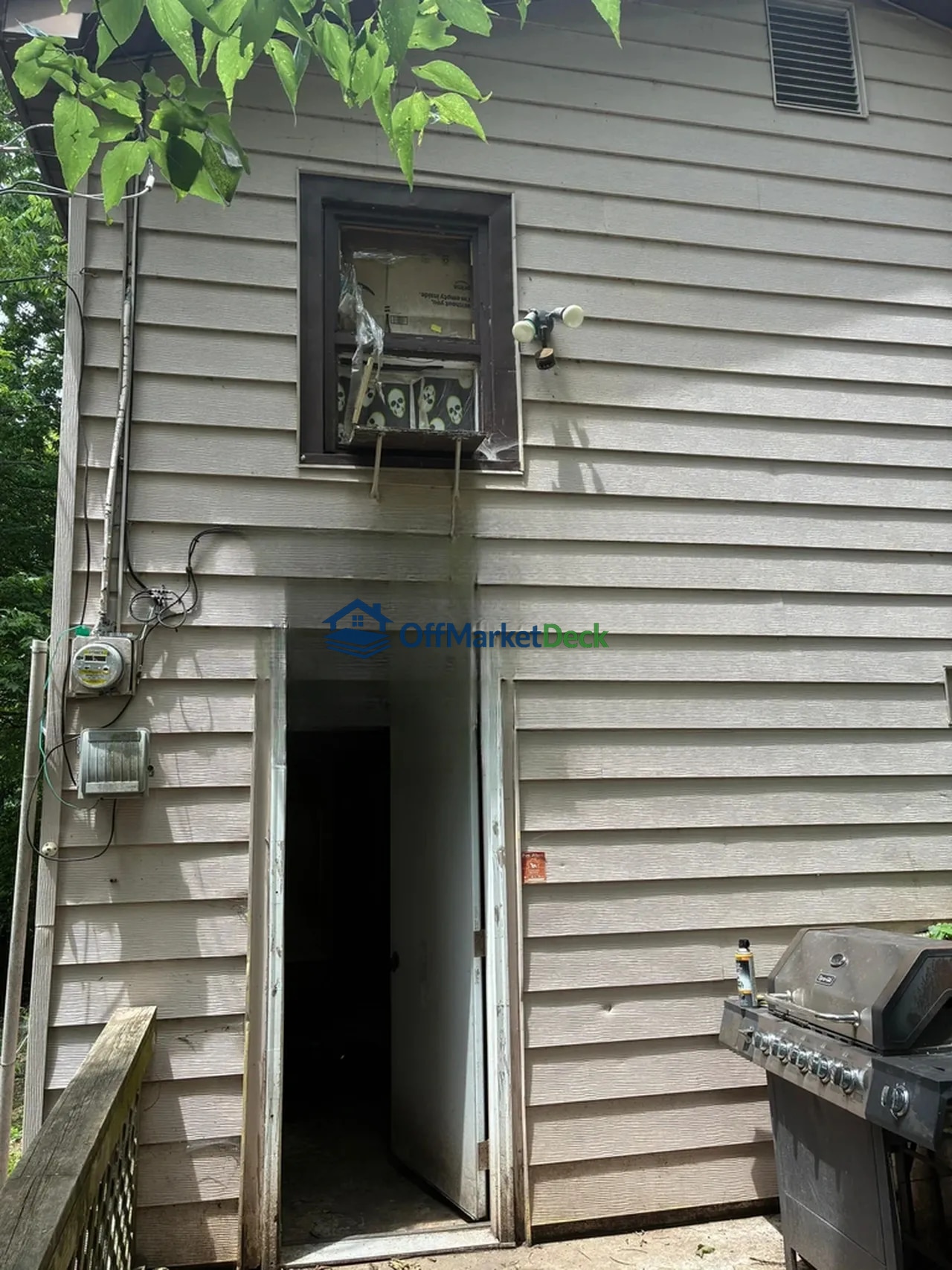 Off-market house in Eureka, Missouri — 1 bed, 1 bath, $39,900 — photo 2 of 8