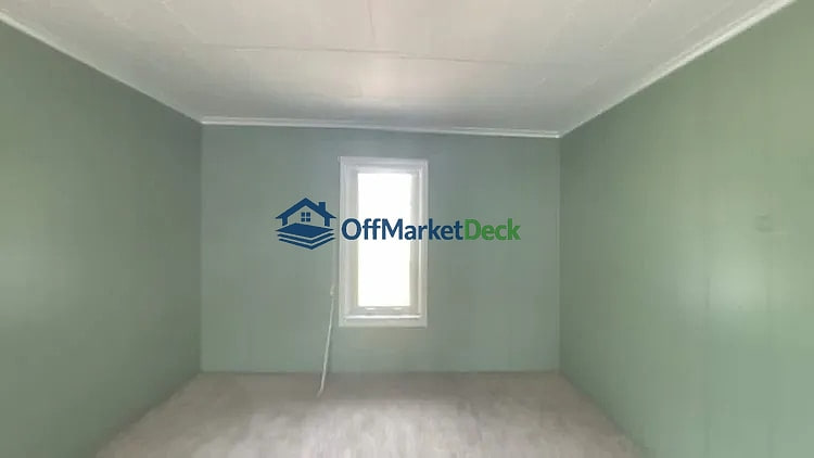 Off-market house in Sayre, Pennsylvania — 1 bed, 1 bath, $60,000 — photo 8 of 8
