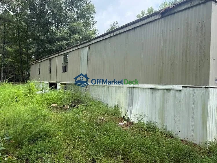 Off-market house in Altoona, Alabama — 3 beds, 2 baths, $55,400 — photo 6 of 8