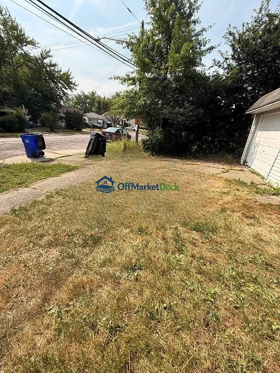 Off-market house in Cleveland, Ohio — 2 beds, 1 bath, $79,000 — photo 7 of 8