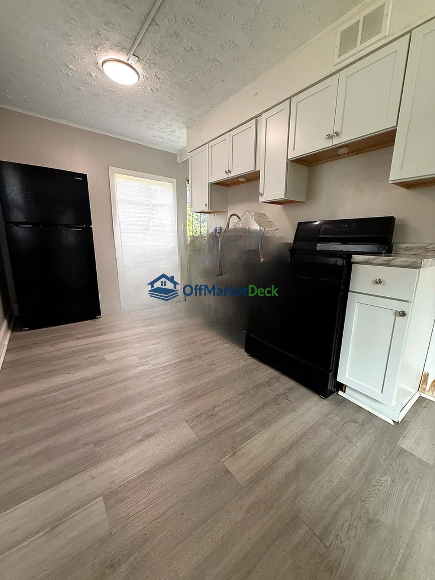 Off-market house in Cleveland, Ohio — 3 beds, 1 bath, $89,000 — photo 5 of 8