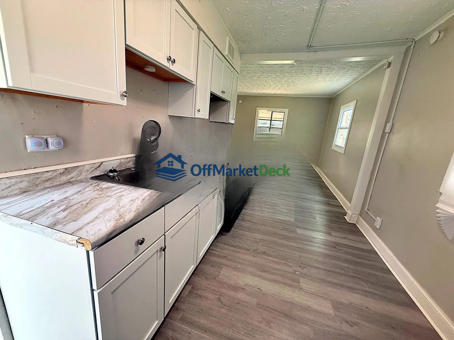 Off-market house in Cleveland, Ohio — 3 beds, 1 bath, $89,000 — photo 6 of 8