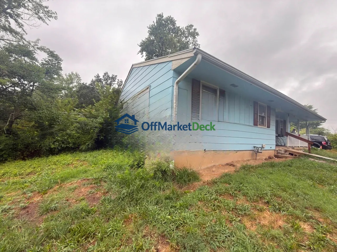 Off-market house in Kansas City, Missouri — 3 beds, 2 baths, $66,900 — photo 4 of 8