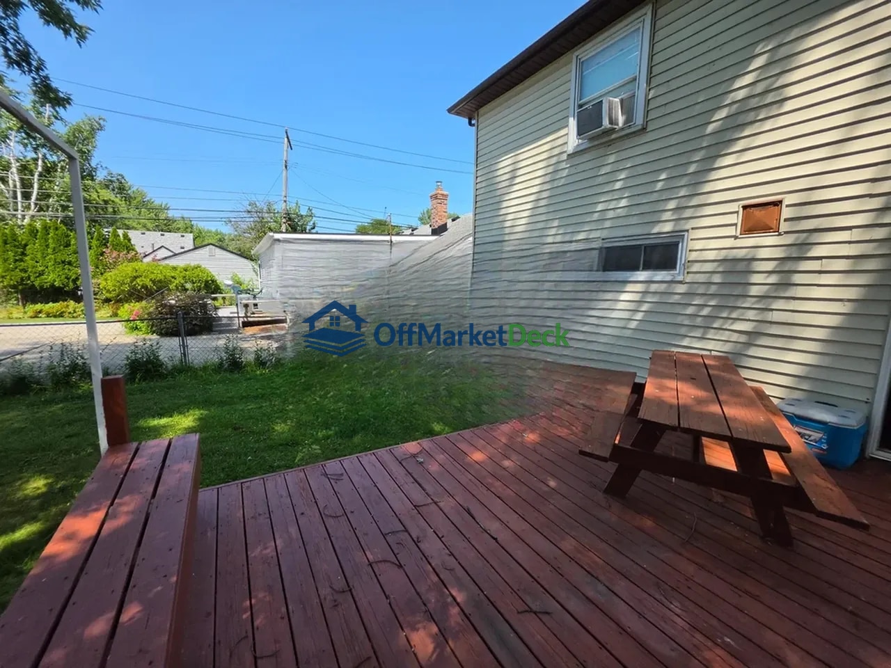 Off-market house in St. Clair Shores, Michigan — 3 beds, 2 baths, $154,900 — photo 2 of 8