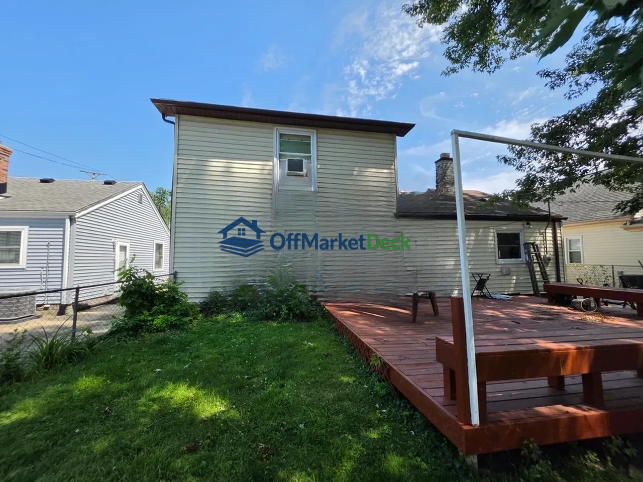 Off-market house in St. Clair Shores, Michigan — 3 beds, 2 baths, $154,900 — photo 3 of 8