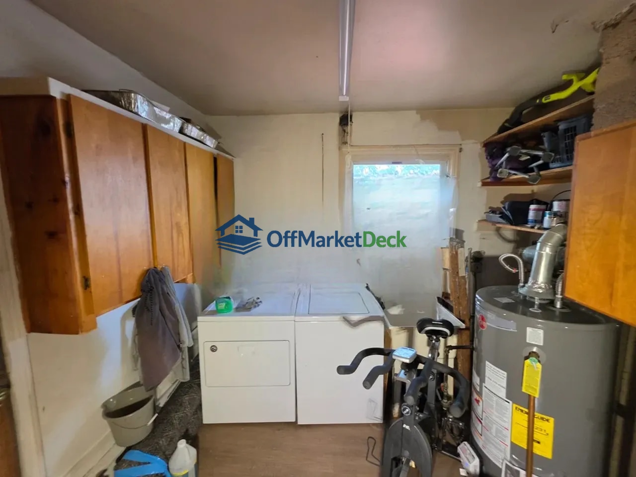 Off-market house in St. Clair Shores, Michigan — 3 beds, 2 baths, $154,900 — photo 8 of 8