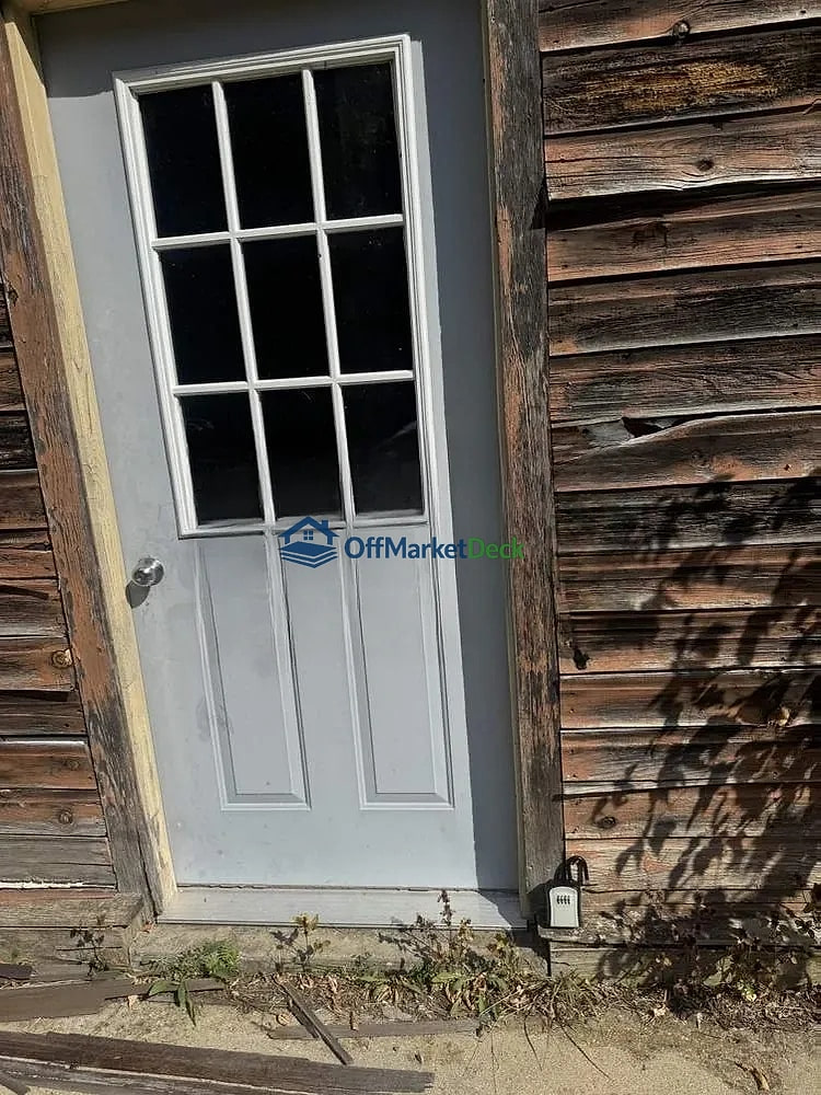 Off-market house in Laporte, Minnesota — 3 beds, 2 baths, $56,000 — photo 2 of 8