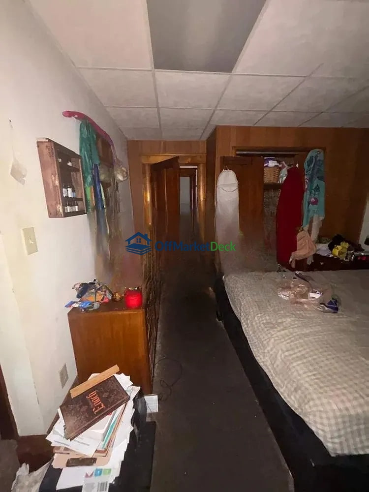 Off-market house in New Concord, Ohio — 4 beds, 1 bath, $155,000 — photo 8 of 8