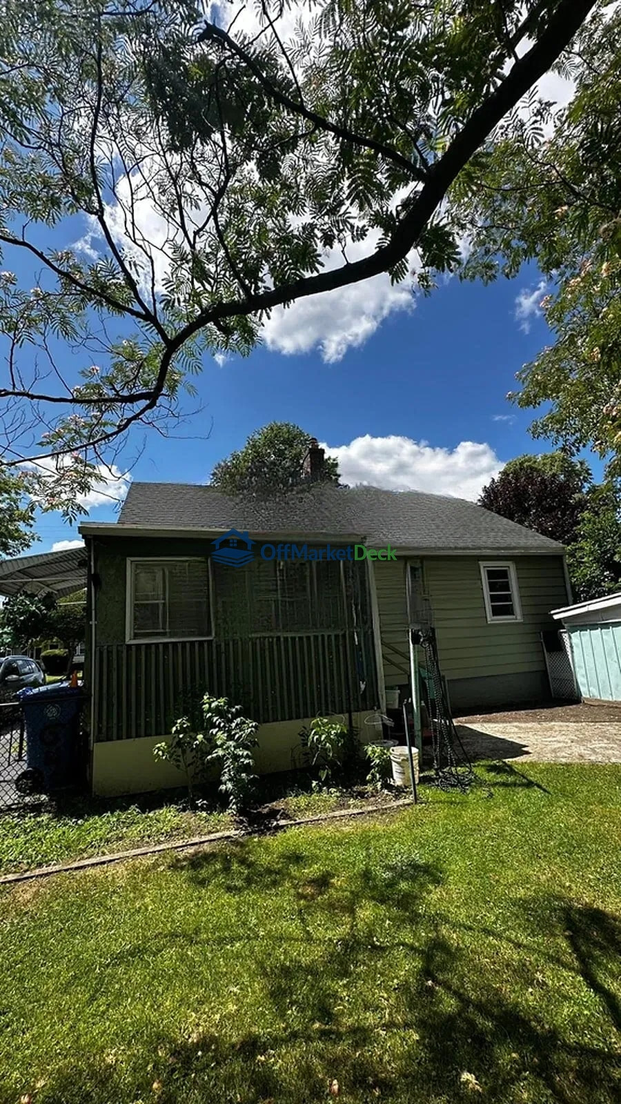 Off-market house in Rochester, New York — 4 beds, 1 bath, $94,900 — photo 5 of 8