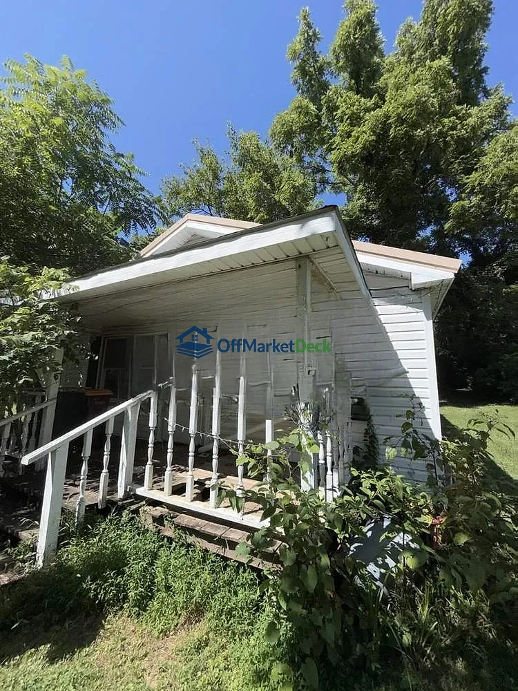 Off-market house in Somerset, Kentucky — 3 beds, 1 bath, $74,144