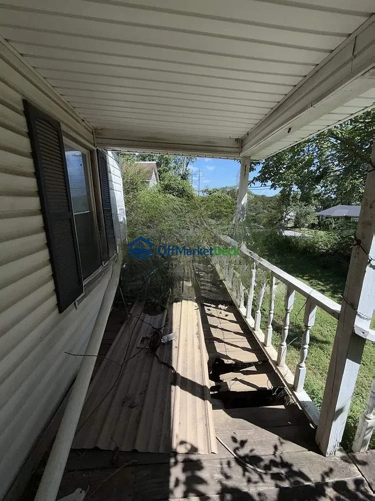 Off-market house in Somerset, Kentucky — 3 beds, 1 bath, $74,144 — photo 4 of 8