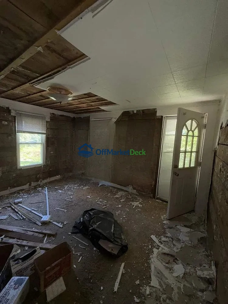 Off-market house in Somerset, Kentucky — 3 beds, 1 bath, $74,144 — photo 8 of 8