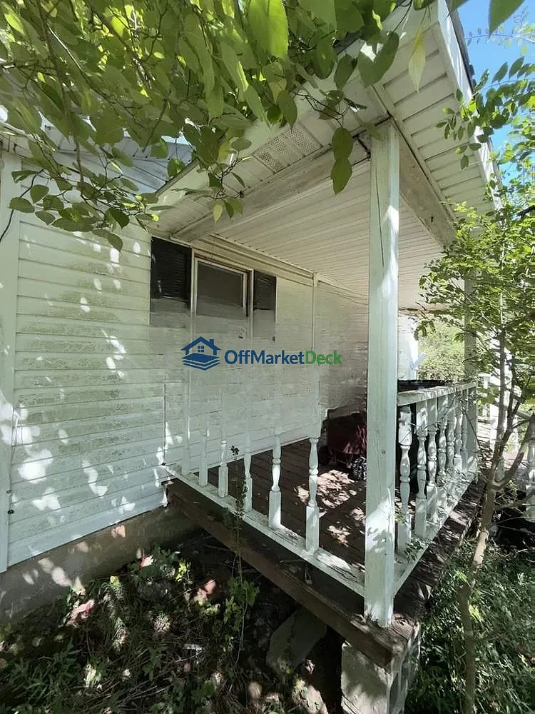 Off-market house in Somerset, Kentucky — 3 beds, 1 bath, $74,144 — photo 6 of 8