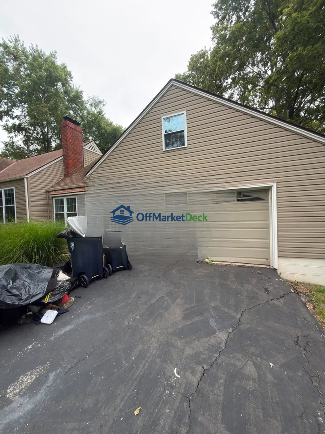 Off-market house in Kansas City, Missouri — 4 beds, 2 baths, $144,900 — photo 6 of 8