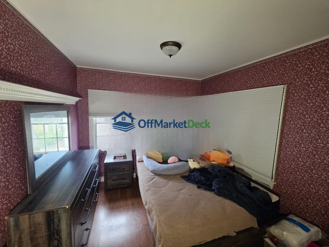 Off-market house in Roseville, Michigan — 3 beds, 1 bath, $99,900 — photo 6 of 8