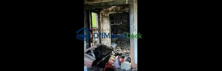 Off-market house in Benton Harbor, Michigan — 2 beds, 1 bath, $7,000 — photo 3 of 8