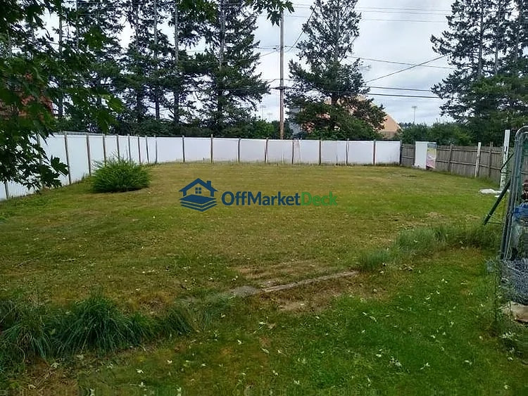 Off-market house in Merrill, Wisconsin — 3 beds, 1 bath, $62,000 — photo 4 of 8