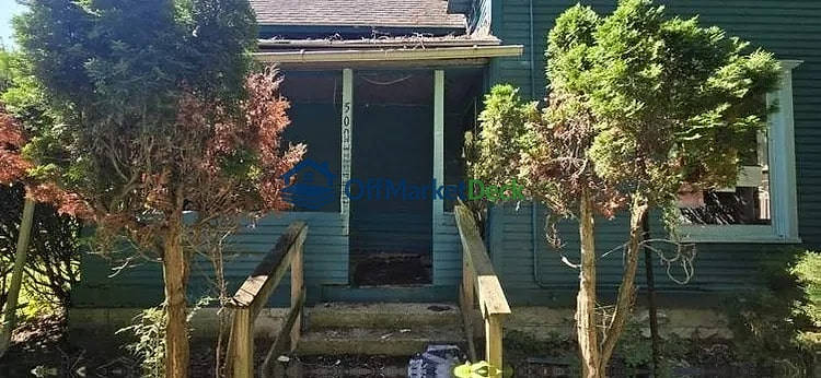 Off-market house in Albion, Michigan — 5 beds, 1 bath, $16,202 — photo 5 of 8
