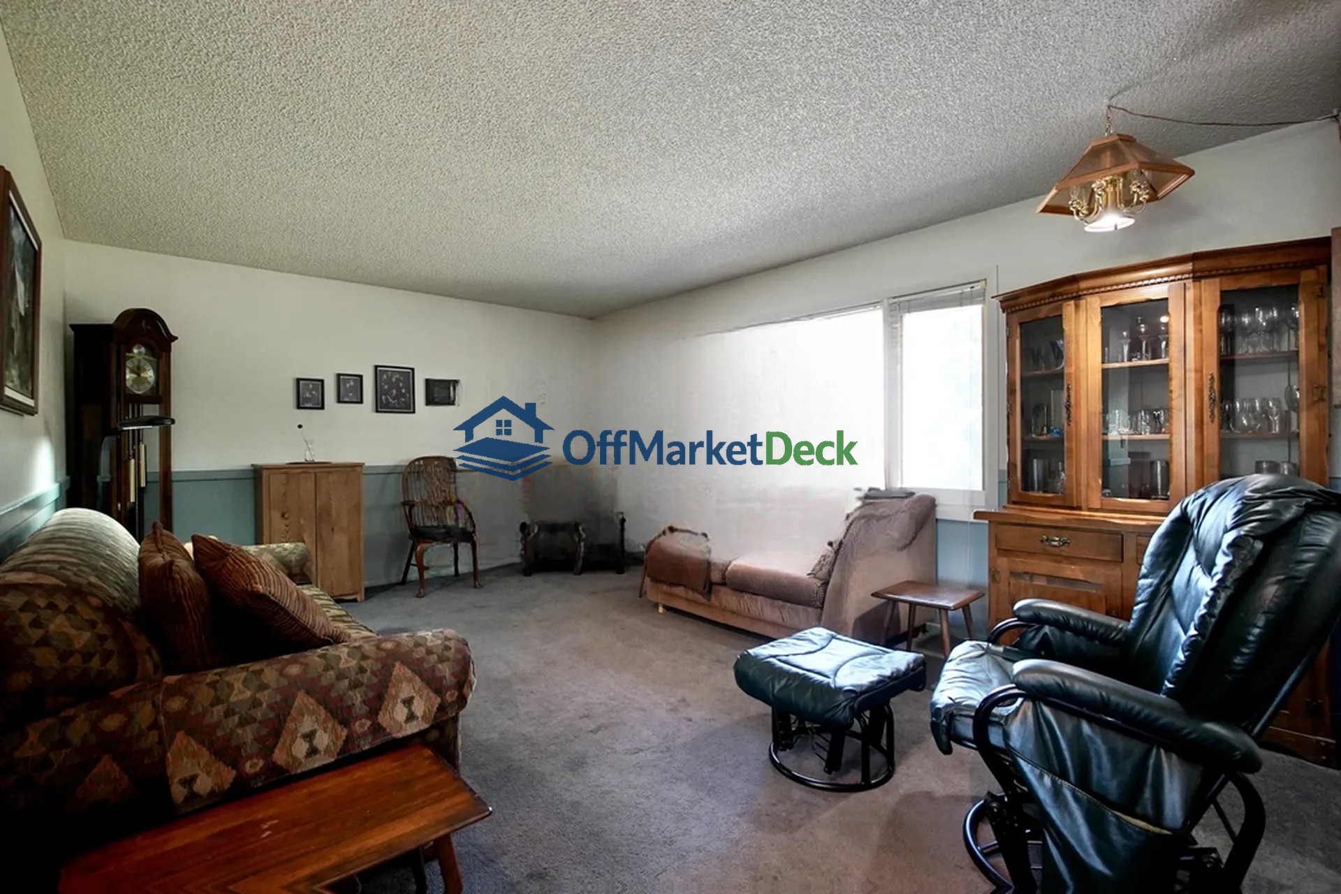 Off-market house in Casper, Wyoming — 4 beds, 3 baths, $475,000 — photo 8 of 8