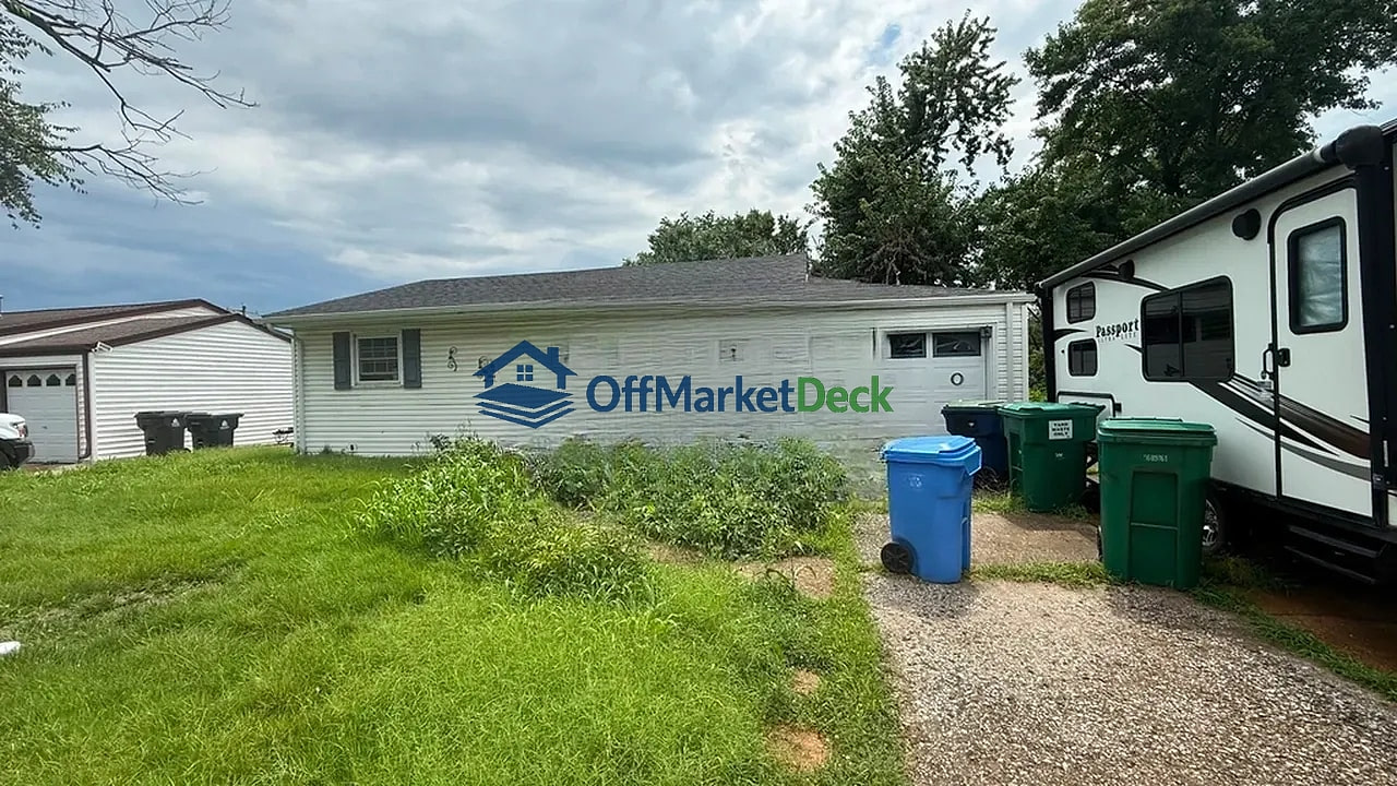 Off-market house in Florissant, Missouri — 2 beds, 1 bath, $94,900