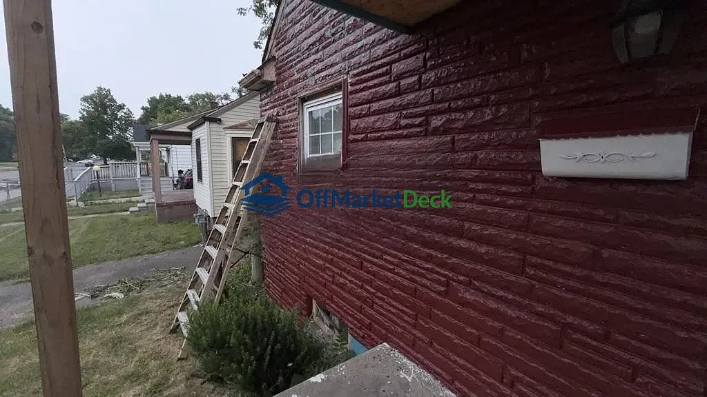 Off-market house in Detroit, Michigan — 2 beds, 1 bath, $37,900 — photo 5 of 8