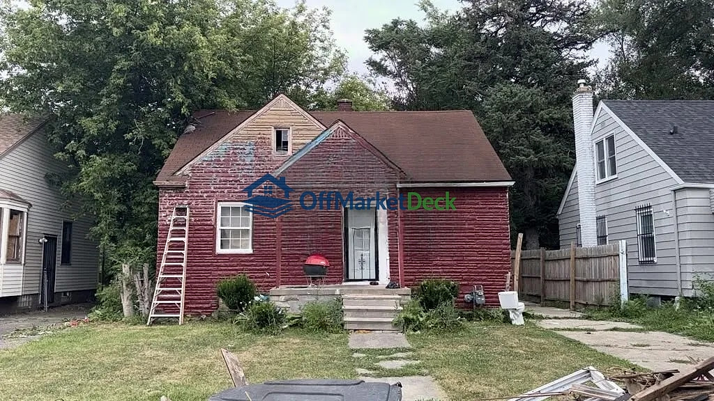 Off-market house in Detroit, Michigan — 2 beds, 1 bath, $37,900