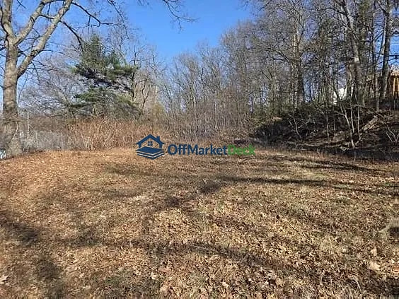 Off-market land in Akron, Ohio — 1.23 acres, $50,000 — photo 7 of 8