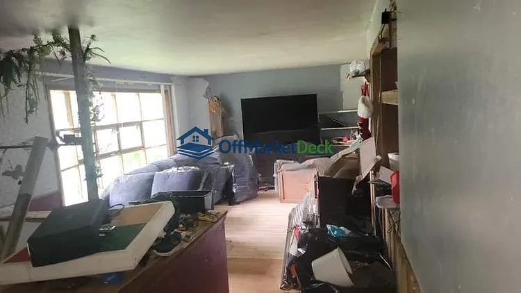 Off-market house in McDonough, New York — 4 beds, 2 baths, $53,600 — photo 4 of 8