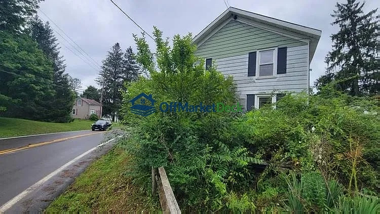 Off-market house in McDonough, New York — 4 beds, 2 baths, $53,600 — photo 3 of 8