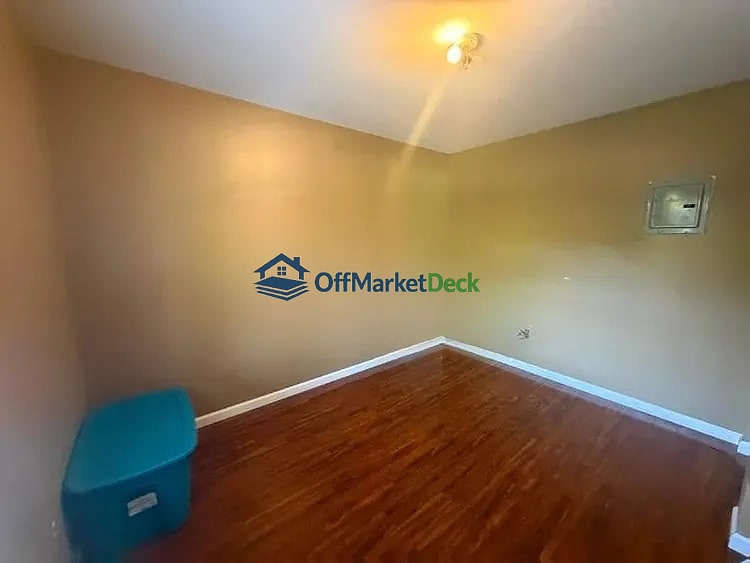 Off-market house in Talladega, Alabama — 3 beds, 8 baths, $83,034 — photo 6 of 8
