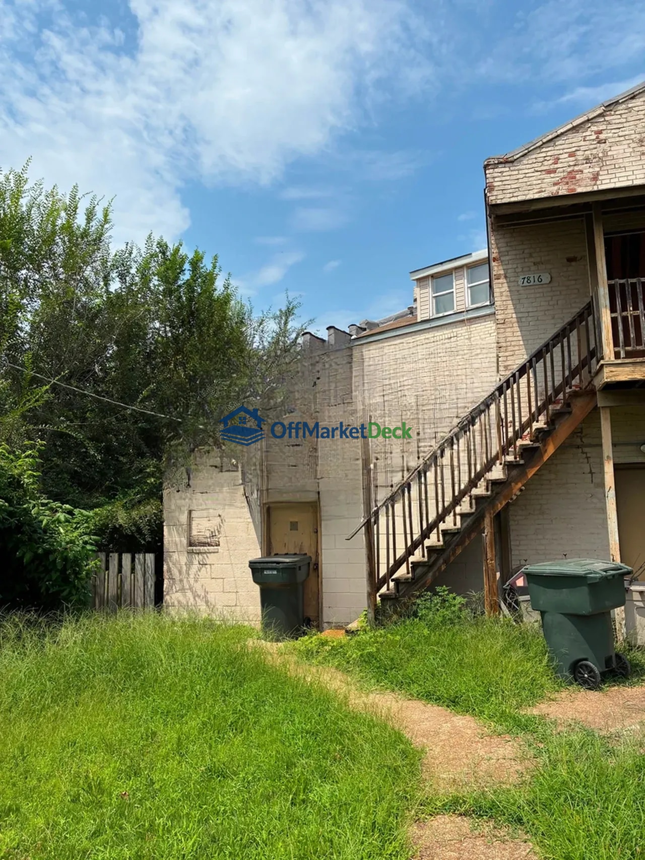 Off-market multi family in St. Louis, Missouri — 3 beds, 4 baths, $59,900 — photo 8 of 8