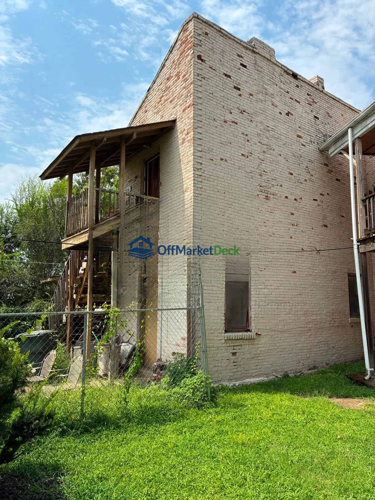 Off-market multi family in St. Louis, Missouri — 3 beds, 4 baths, $59,900 — photo 6 of 8