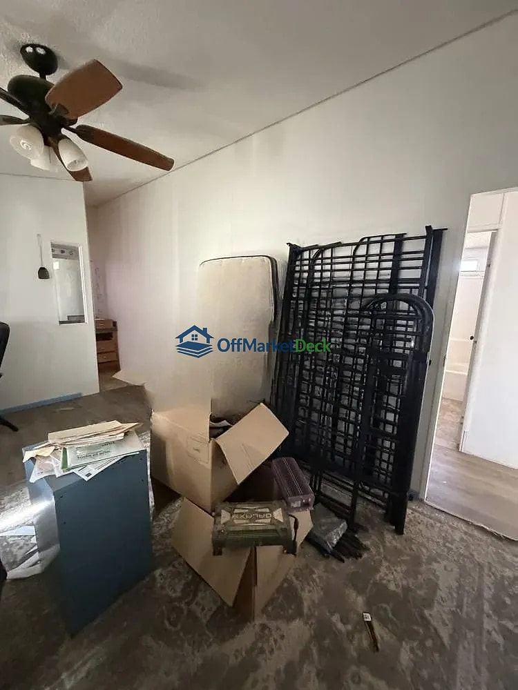 Off-market house in Yucca, Arizona — 2 beds, 2 baths, $102,000 — photo 8 of 8