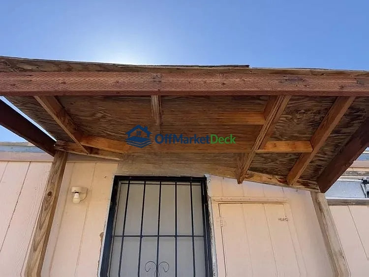 Off-market house in Yucca, Arizona — 2 beds, 2 baths, $102,000 — photo 2 of 8