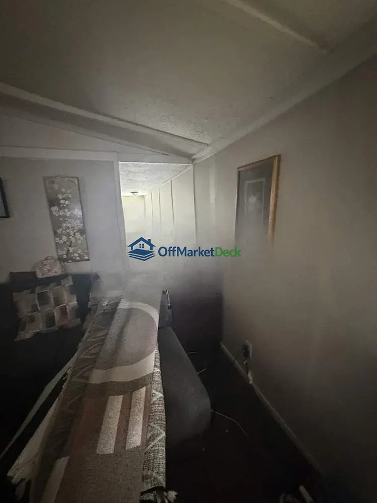 Off-market house in Saint Stephen, South Carolina — 3 beds, 2 baths, $62,500 — photo 6 of 8