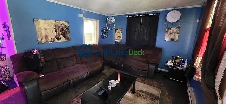 Off-market house in Winston-Salem, North Carolina — 3 beds, 1.5 baths, $97,800 — photo 4 of 8