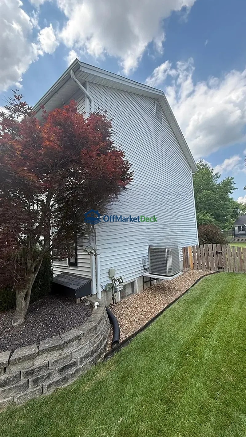 Off-market house in O'Fallon, Missouri — 4 beds, 3.5 baths, $339,900 — photo 2 of 8