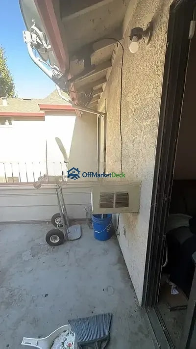 Off-market townhome in Bay Point, California — 1 bed, 1 bath, $135,900 — photo 5 of 8