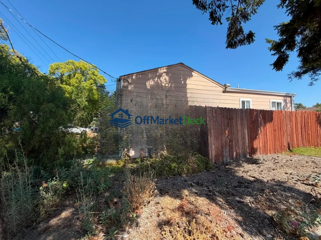 Off-market house in Newark, California — 2 beds, 1 bath, $889,900 — photo 4 of 8