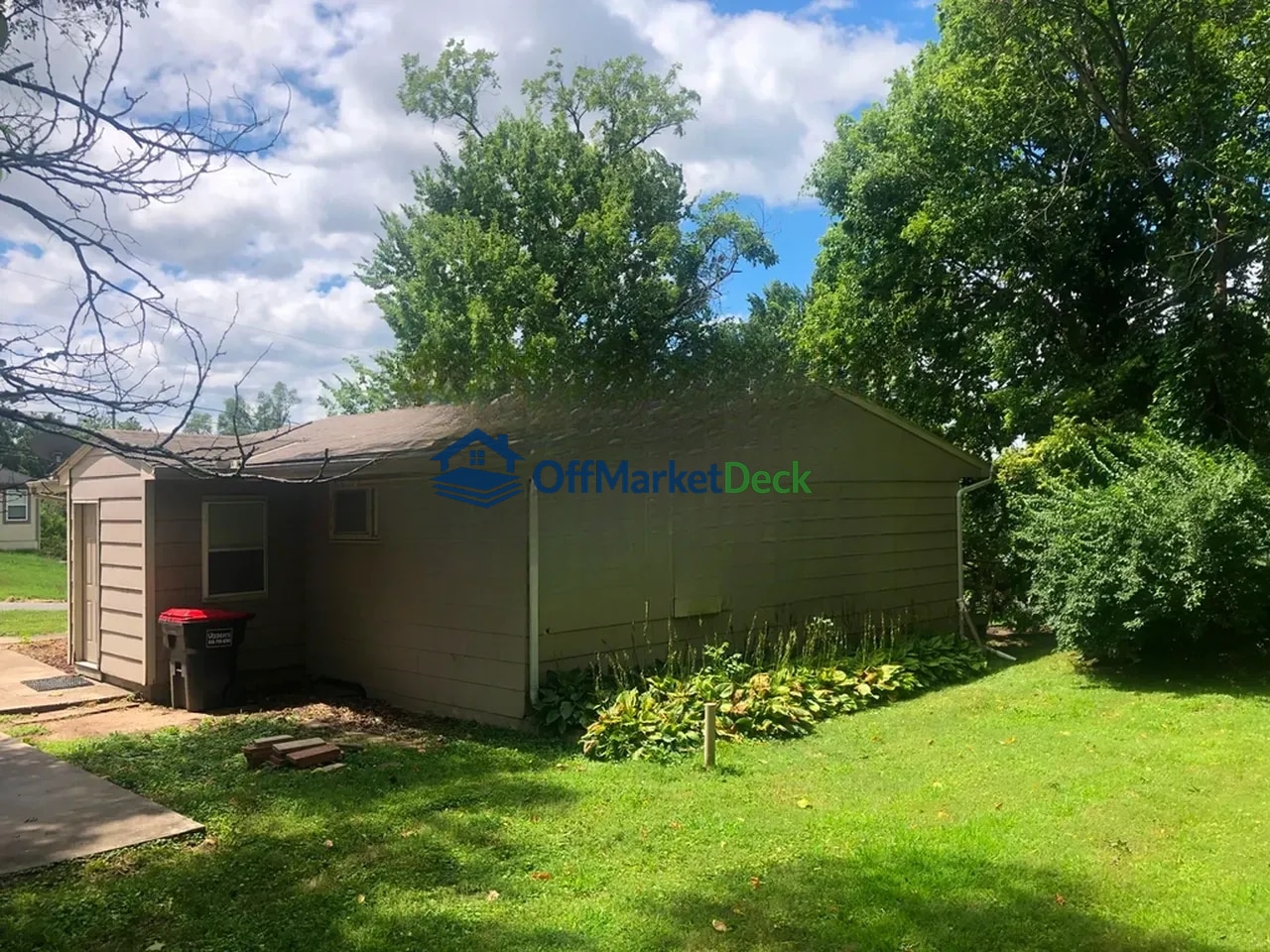 Off-market house in Northmoor, Missouri — 3 beds, 1 bath, $134,900 — photo 5 of 8