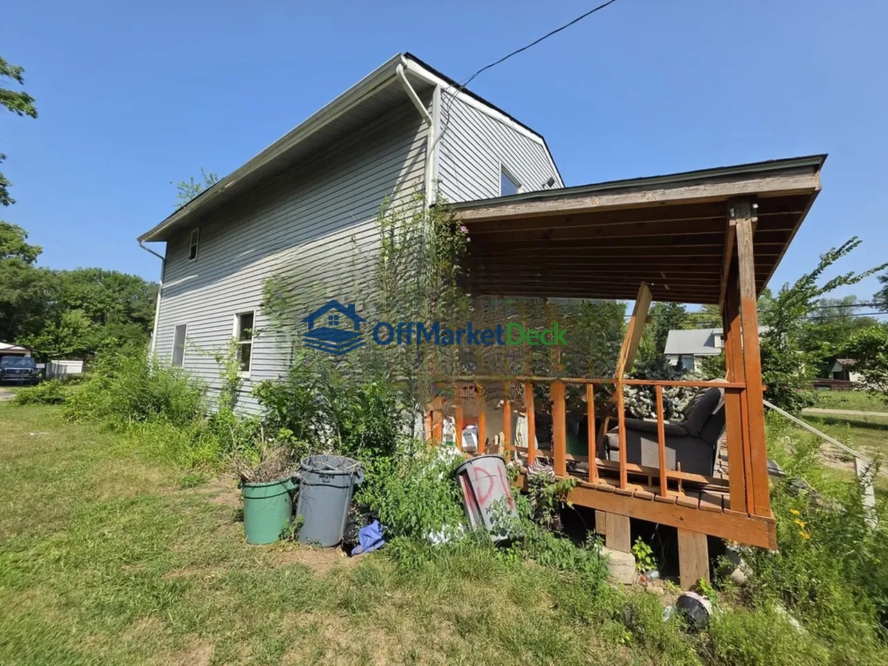 Off-market house in Romulus, Michigan — 4 beds, 2 baths, $139,900 — photo 3 of 8