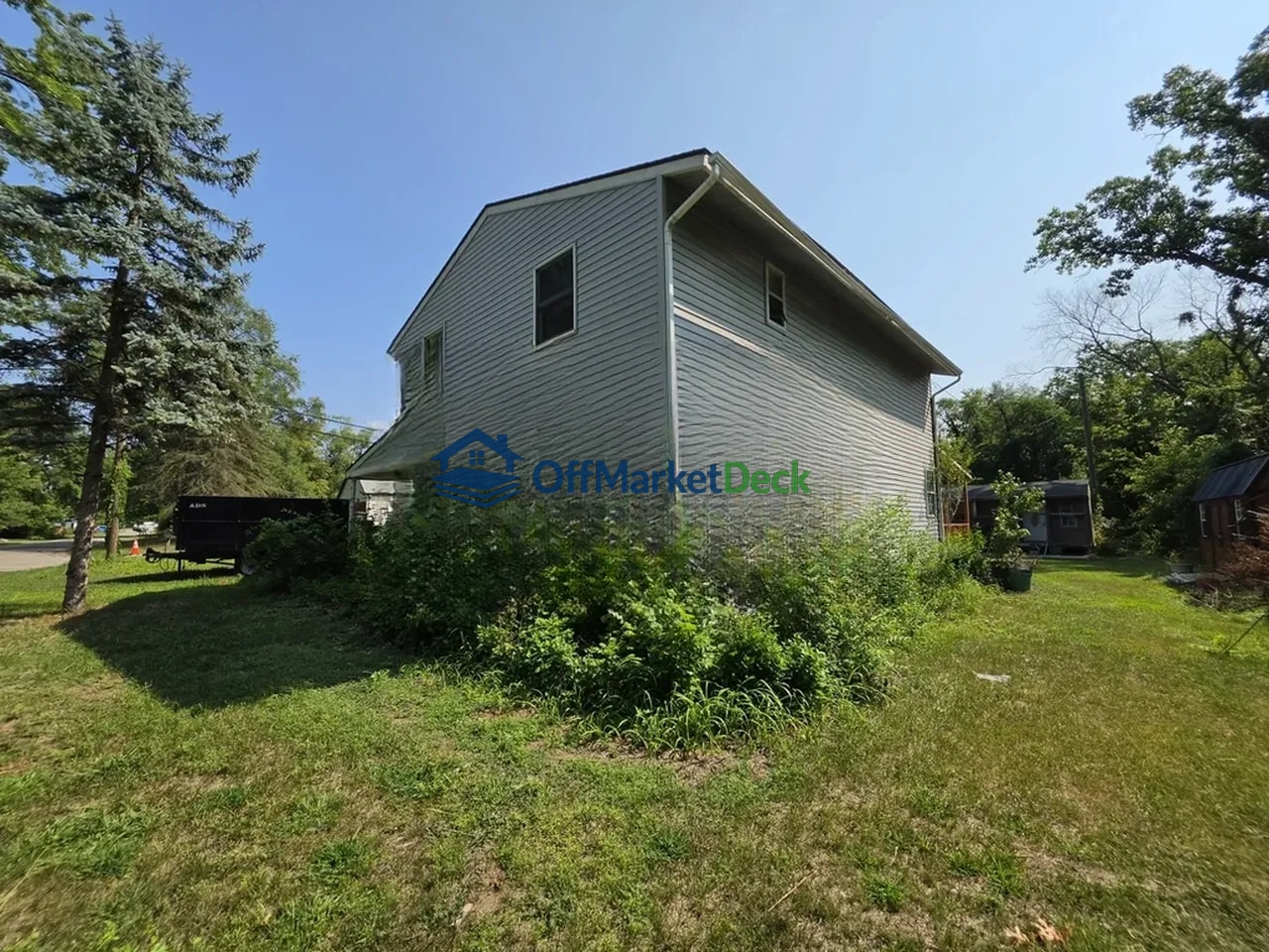 Off-market house in Romulus, Michigan — 4 beds, 2 baths, $139,900 — photo 5 of 8