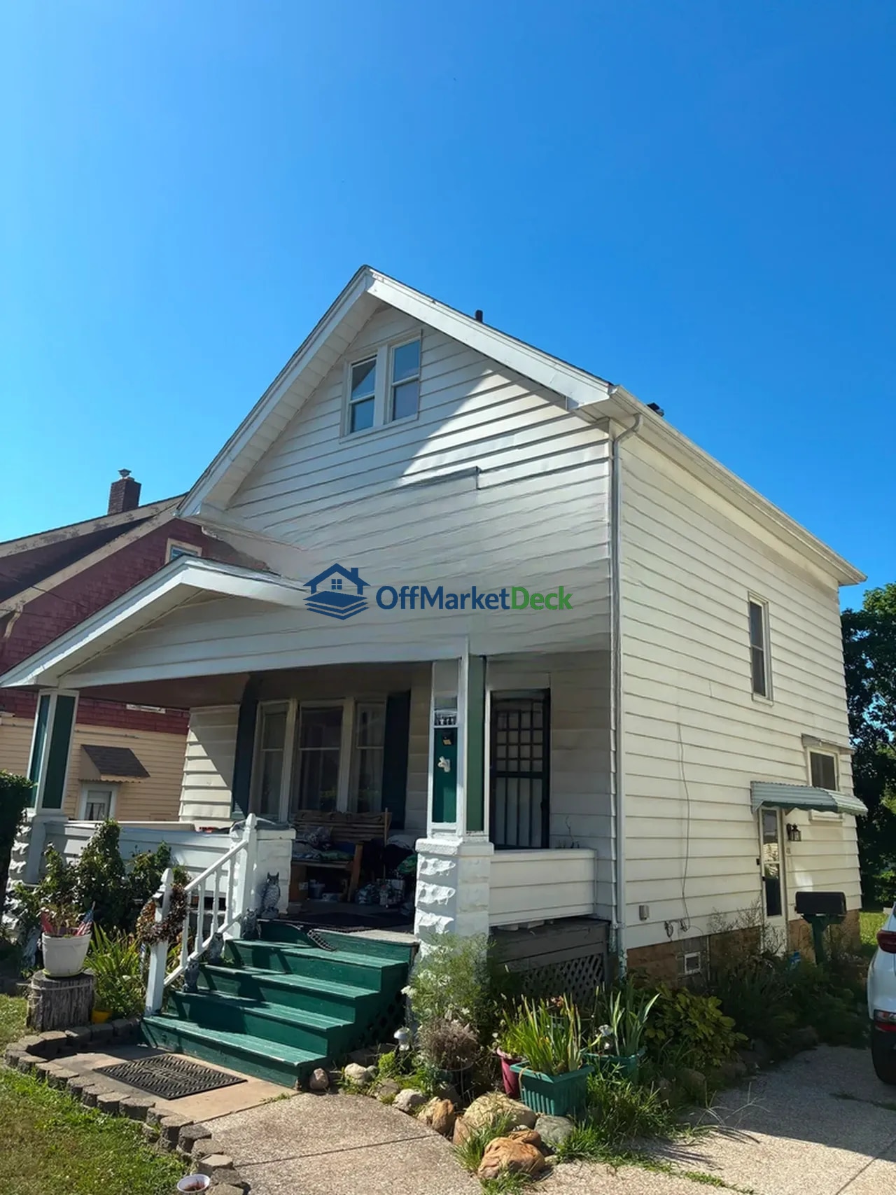 Off-market house in Cleveland, Ohio — 3 beds, 1 bath, $104,900 — photo 2 of 8