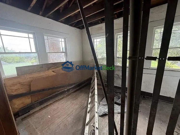 Off-market house in Birmingham, Alabama — 5 beds, 1 bath, $82,500 — photo 2 of 8