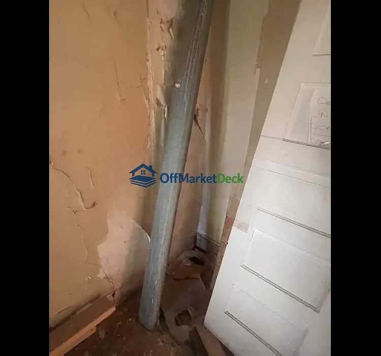 Off-market house in Baltimore, Maryland — 3 beds, 1 bath, $45,000 — photo 7 of 8